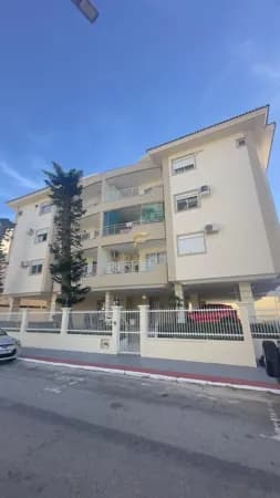 Apartamento com 03 dormitórios a poucos metros do mar R$ 1.190.000,00