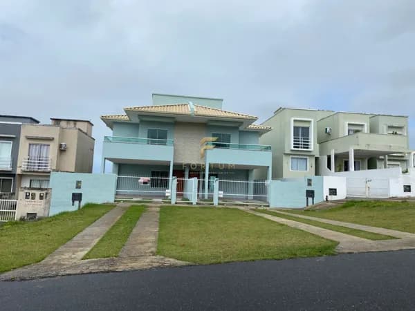 Casa sobrado de 3 dormitórios em Ingleses R$ 1.100.000,00