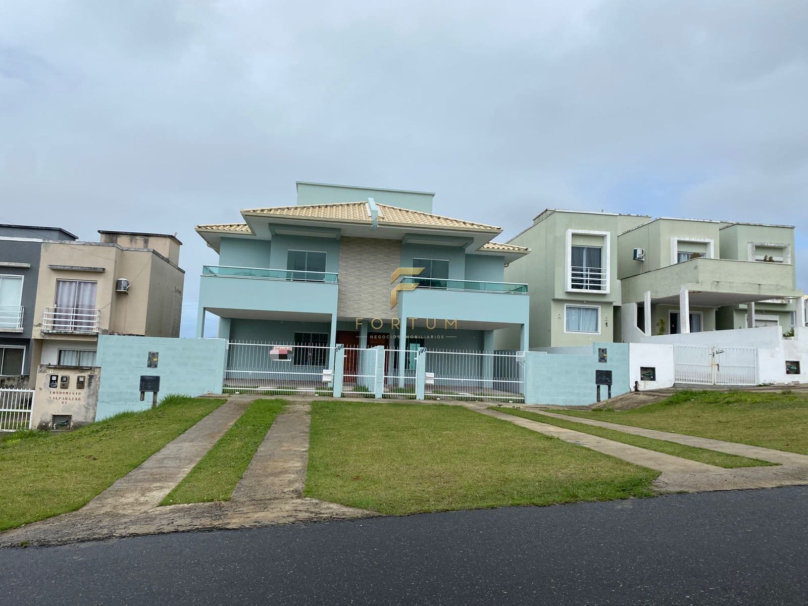 Casa sobrado de 3 dormitórios em Ingleses R$ 1.100.000,00