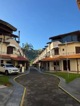 Sobrado em Florianópolis - Cachoeira do Bom Jesus