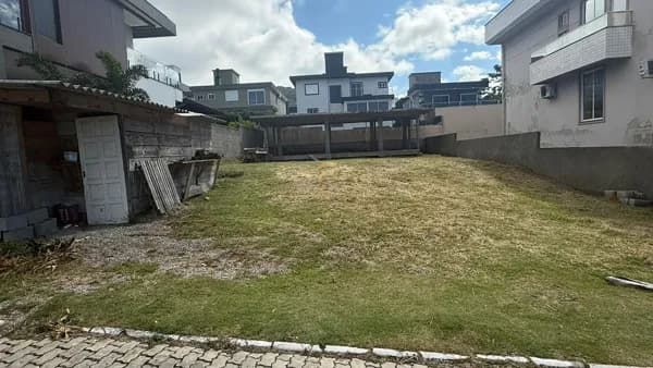 Terreno em Condomínio com projeto aprovado, R$ 630.000,00