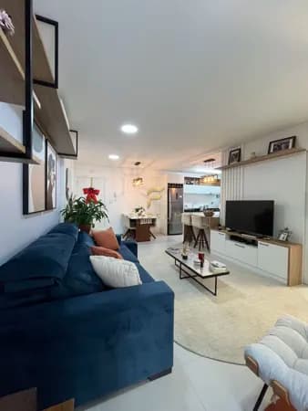 Apartamento mobiliado a venda, 02 quartos, 01 vaga, Ingleses Norte, R$955.000,00