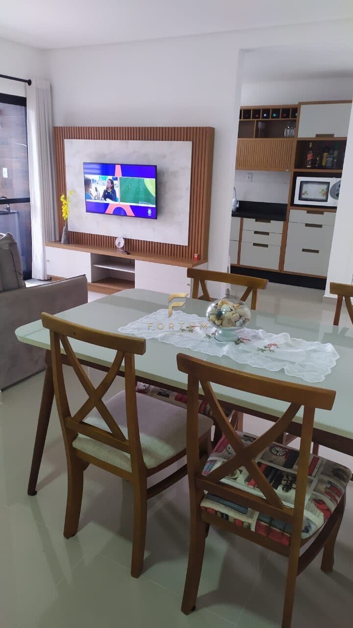 Apartamento mobiliado, 02 quartos, vaga coberta, praia dos ingleses, R$636.000,00
