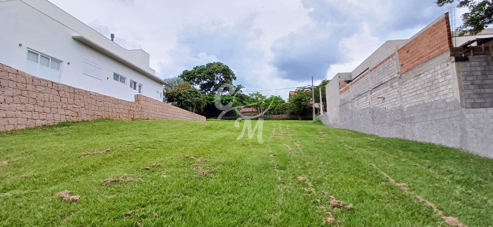 Terreno de 811 m² em Itupeva, com projeto aprovado e pronto para construir