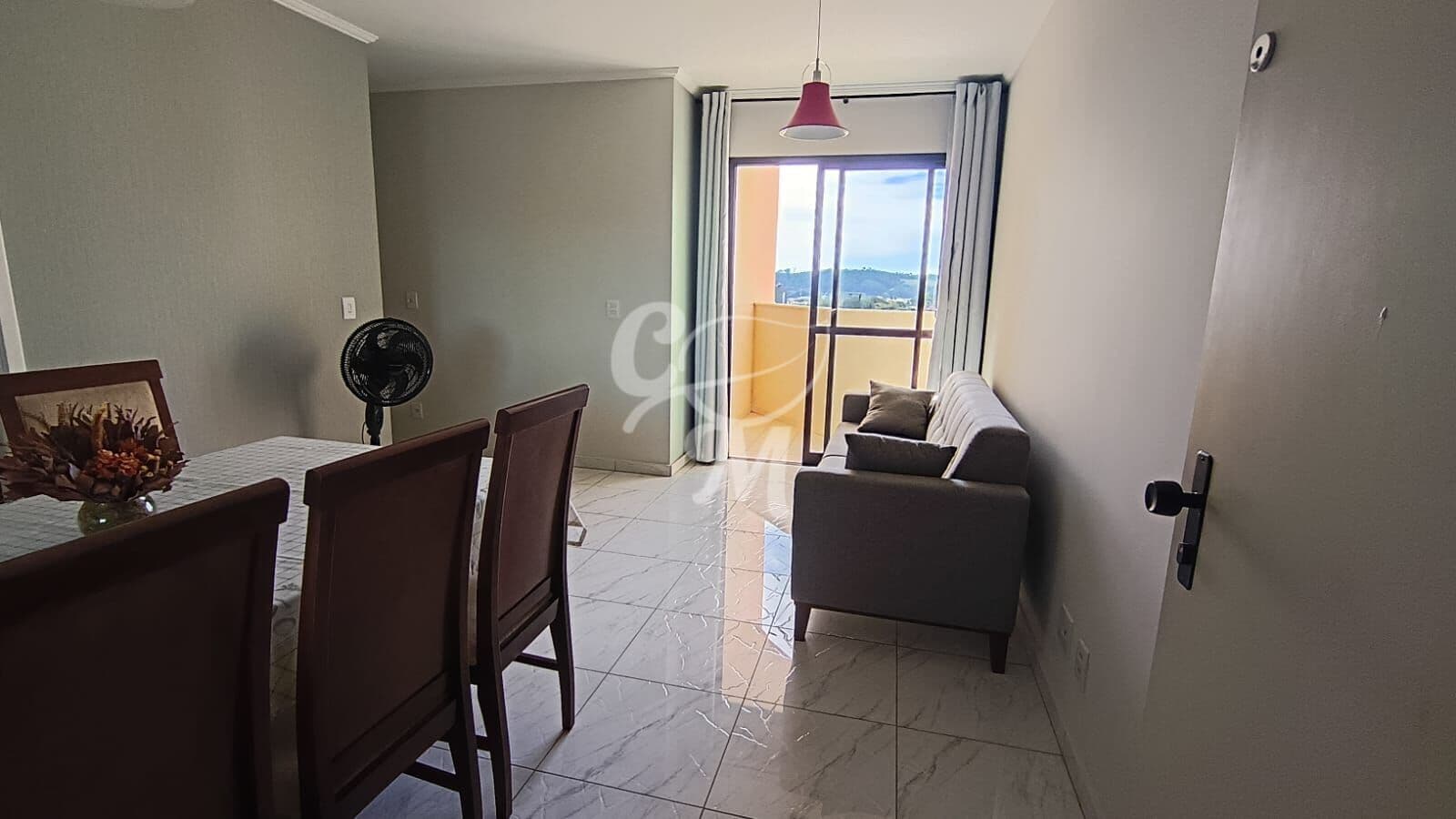 Apartamento Mobiliado em andar alto e com vista livre