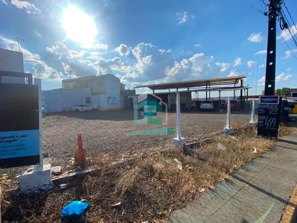 Oportunidade de Lote Comercial de esquina à venda