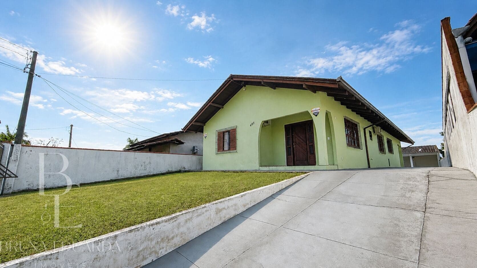 CASA NO BAIRRO FLORESTA