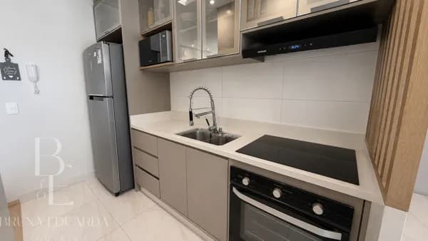 APARTAMENTO SEMI MOBILIADO