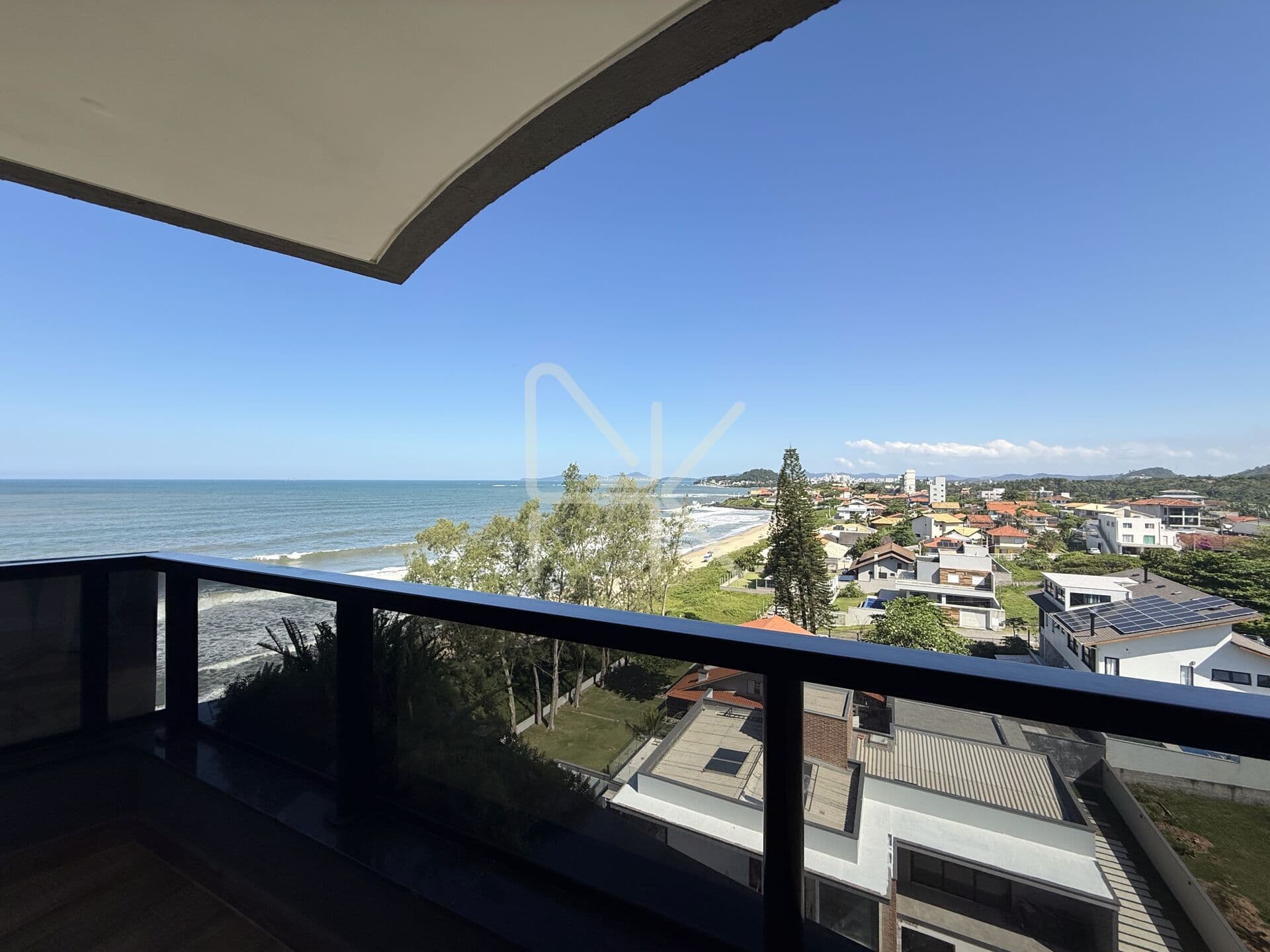 Frente-Mar | Apartamento Exclusivo na Praia do Sol, 3 suites, 2 vagas de garagem - Barra Velha