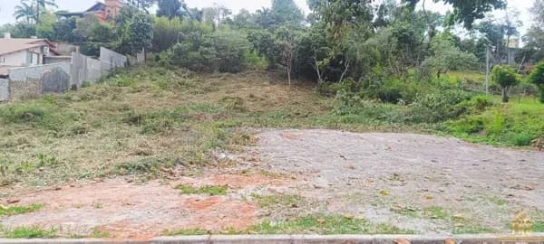 Exclusividade, Natureza e Sofisticação em um dos Endereços Mais Nobres da Granja Viana