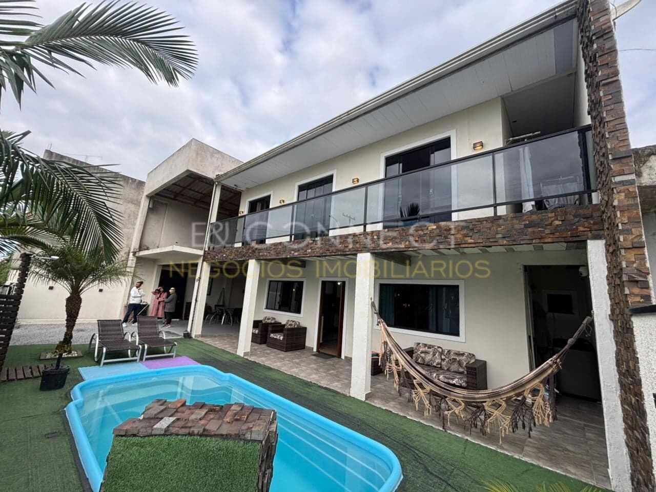 🏡 Sobrado de Alto Padrão à Venda – Balneário Inajá