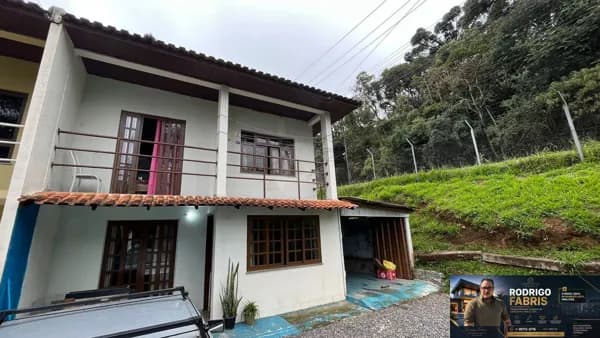 Sobrado em Bom Jesus, Campo Largo/PR