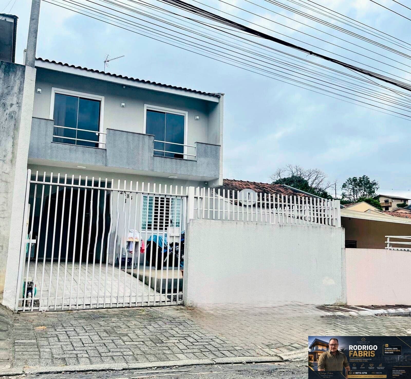 Sobrado em Campo Largo - Jardim São Vicente