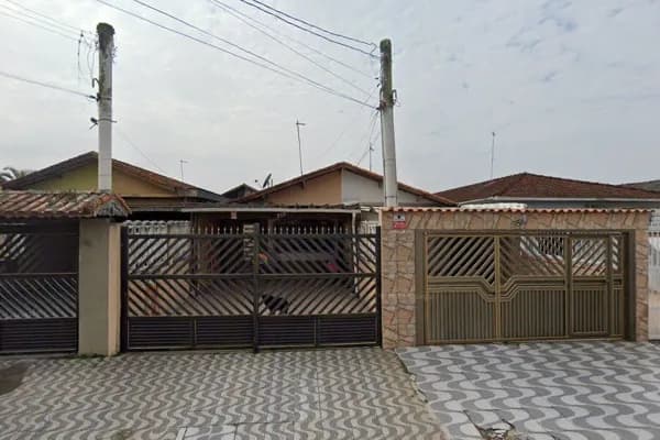 Casa na Praia - Caiçara. Praia Grande . SP