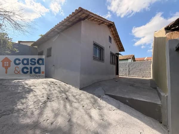 Casa de Condomínio em Esmeraldas - floresta encantada