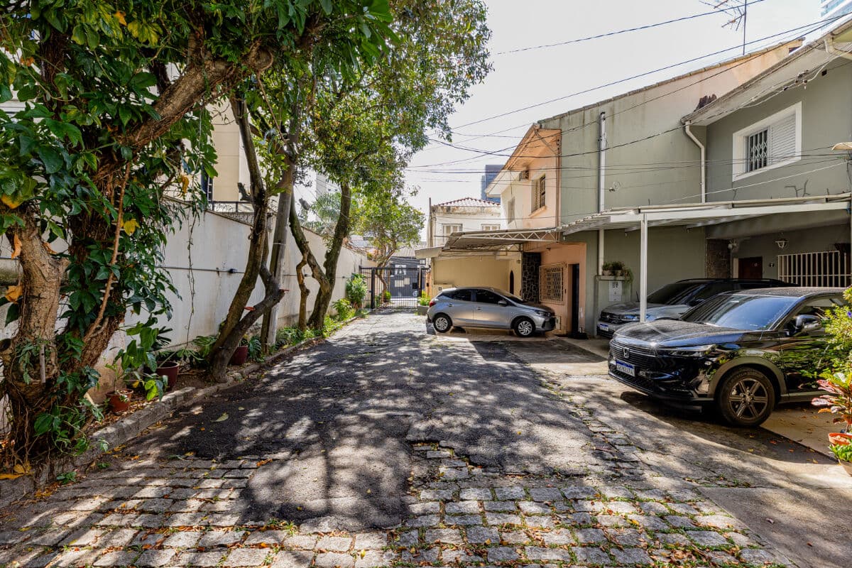 Casa de vila para venda em Brooklin Paulista com 3 quartos, sendo 3 suítes, 84m² : SV163