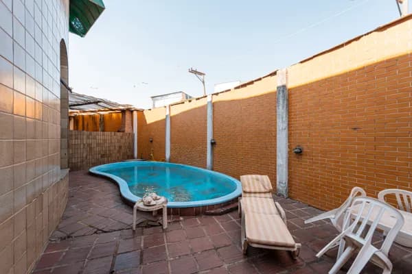 Casa para venda em Cidade Domitila com 3 quartos, sendo 1 suíte, 473m² : US69Q