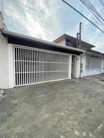 Casa em São José dos Campos - Jardim das Indústrias