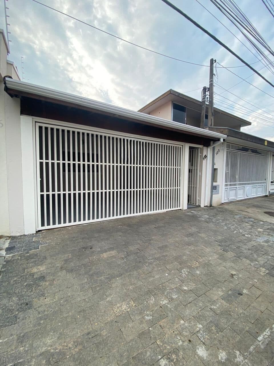 Casa em São José dos Campos - Jardim das Indústrias