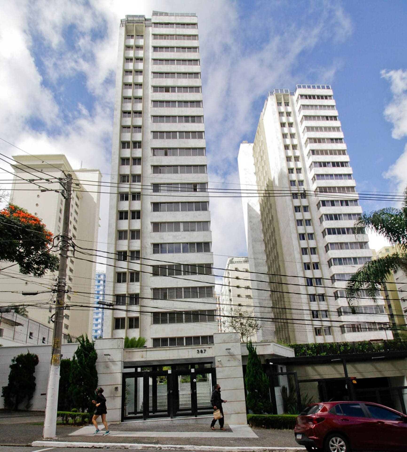 MANSÃO DOS NOBRES | PARAÍSO | 333m² | 3 SUÍTES | 5 VAGAS