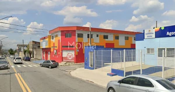 Prédio Comercial em Itaquaquecetuba de 412m²