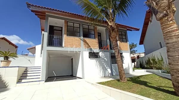 Casa Sobrado na Vila Oliveira de 236,40m²