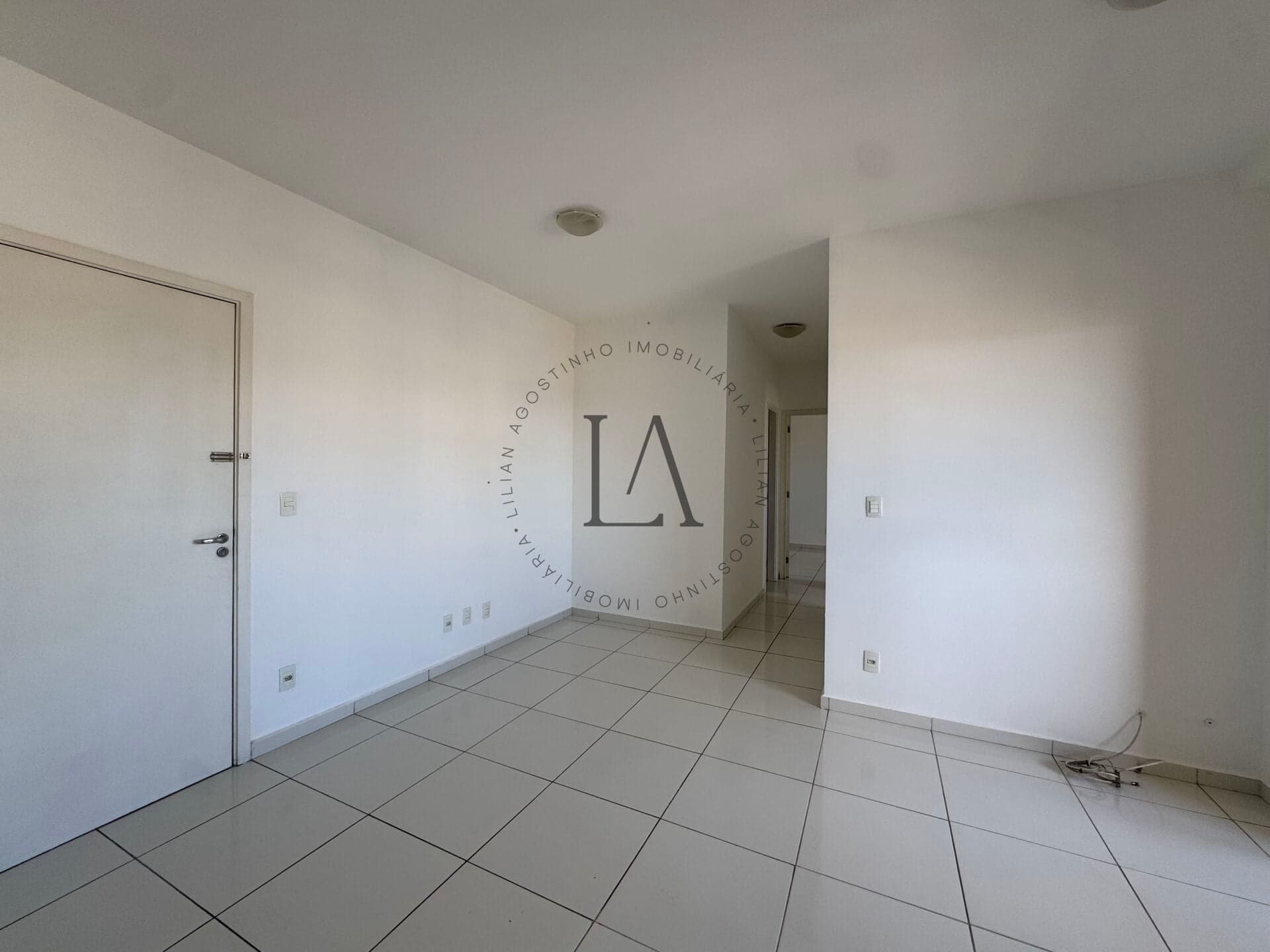 Apartamento à venda na Vila Paraíba, 2 dormts, 1 suíte