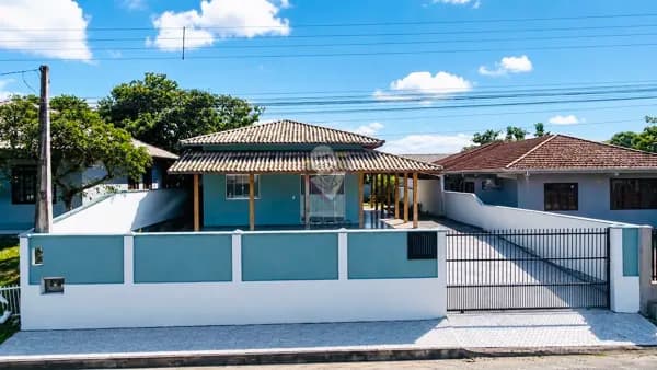 Casa em São Francisco do Sul - Ervino