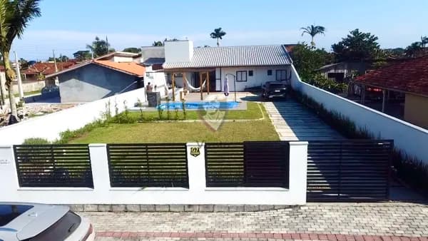 Casa em São Francisco do Sul - Ervino