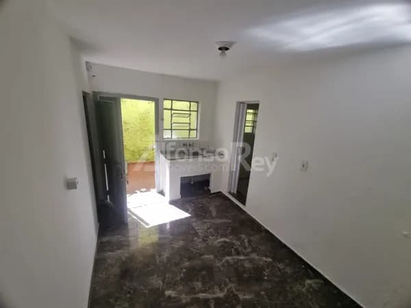 Casa de 01 dormitório