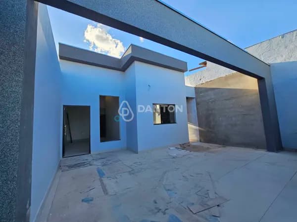 CASA NOVA À VENDA – TERRA JARDINS