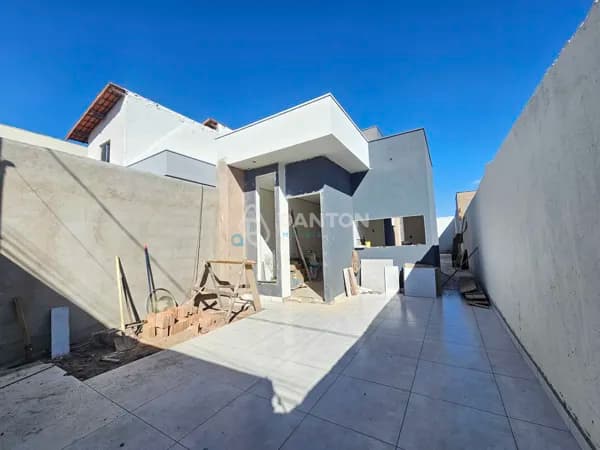 CASA À VENDA – INDEPENDÊNCIA