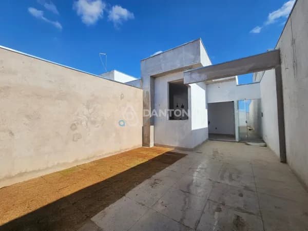 CASA À VENDA – JARDIM OLÍMPICO