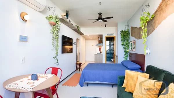 Apartamento totalmente mobiliado na Praça Tiradentes, a apenas 10 minutos do metrô da Carioca.