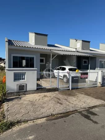 Casa Geminada no Cristo Rei.