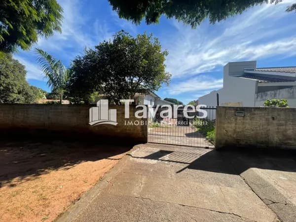 Lote/Terreno em Umuarama - Zona VI