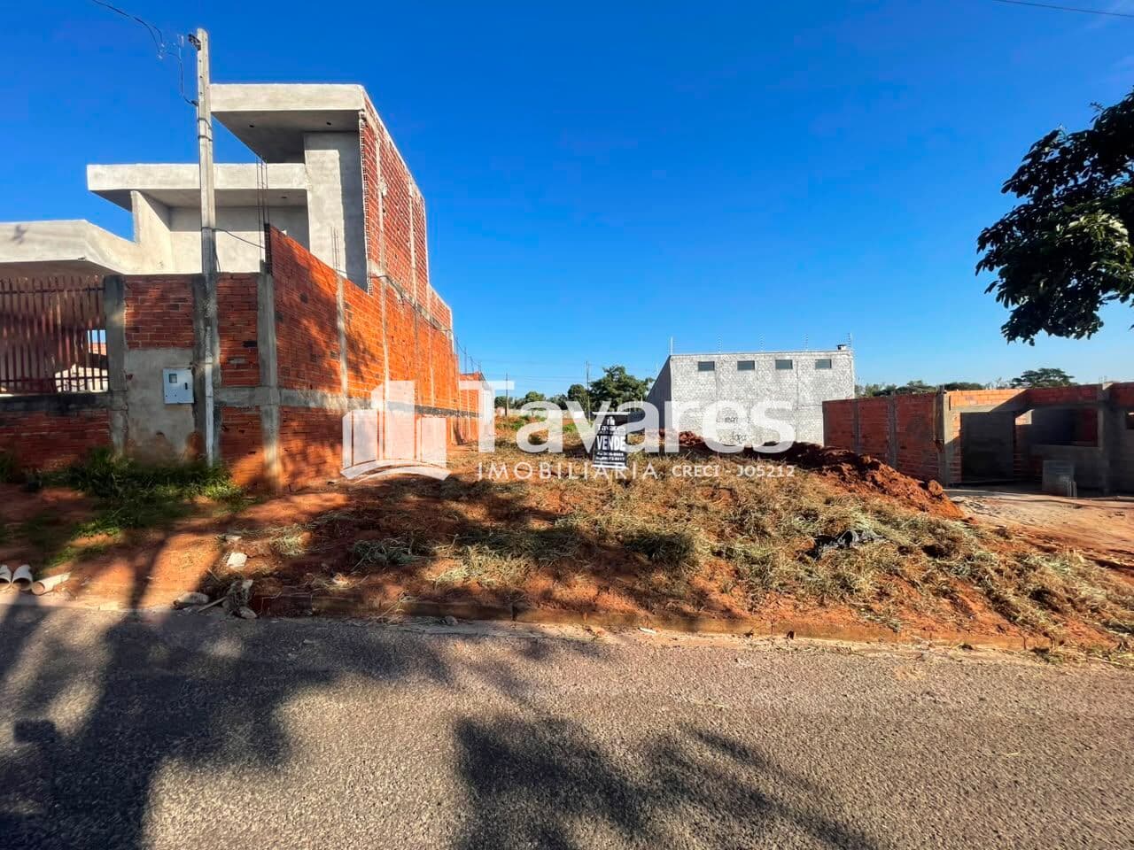 Lote/Terreno em Umuarama - Jardim Aeroporto