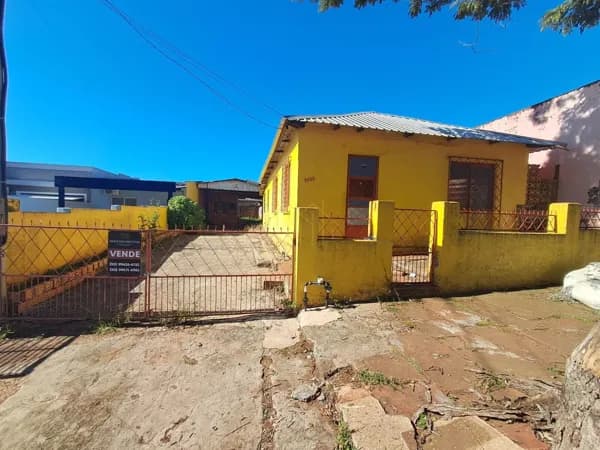CASA COM 03 DORMITÓRIOS – SÃO LUIZ GONZAGA/RS