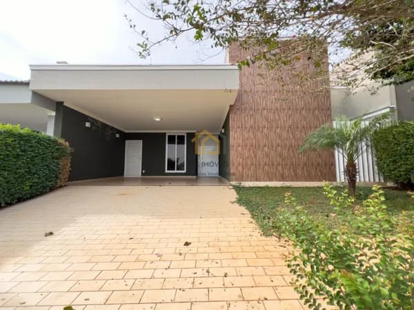 Casa em Condomínio em Village Damha Rio Preto II em excelente localização.