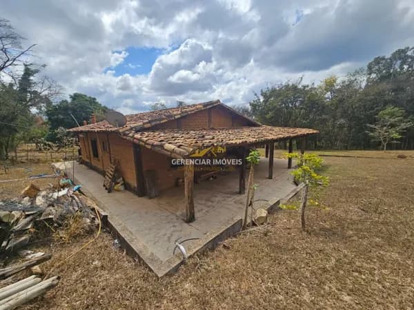 Chácara 5.000m² com casa colonial em Itatiaiuçu!