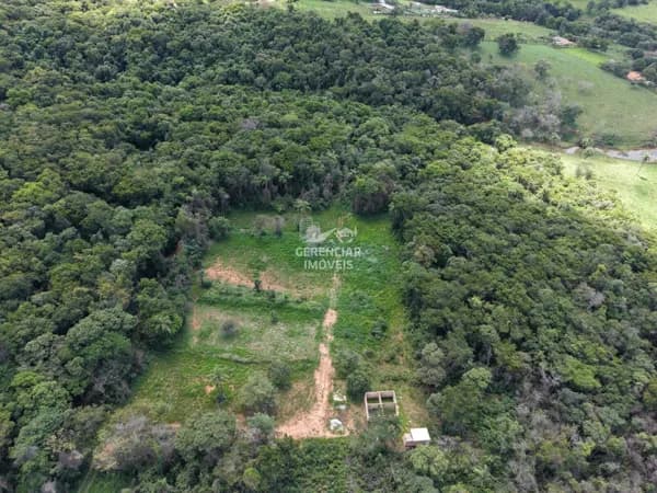 Chácara 1.000m² topografia plana em Mateus Leme MG