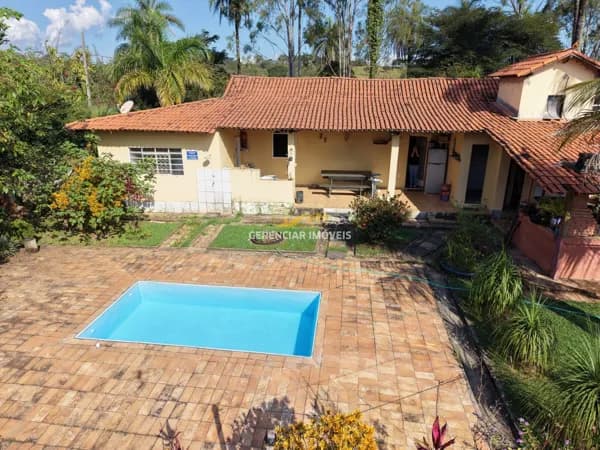 Chácara á venda de 1.200 m² com 2 Quartos, sendo 1 suíte, Espaço Gourmet e Piscina em Francelinos – Juatuba/MG!