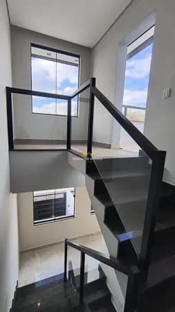 Casa Duplex com terraço de 200m² com 03 Quartos, 1 Suíte em Guarujá Mansões - Betim!