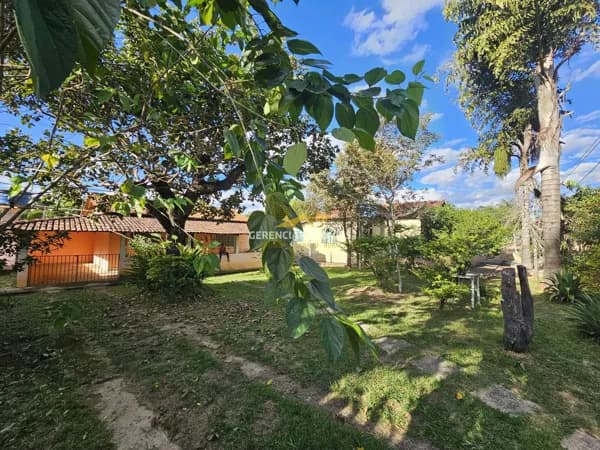 Linda Chácara á venda 1.250m² com 2 Quartos, sendo 1 Suíte e Área Gourmet em Esmeraldas!
