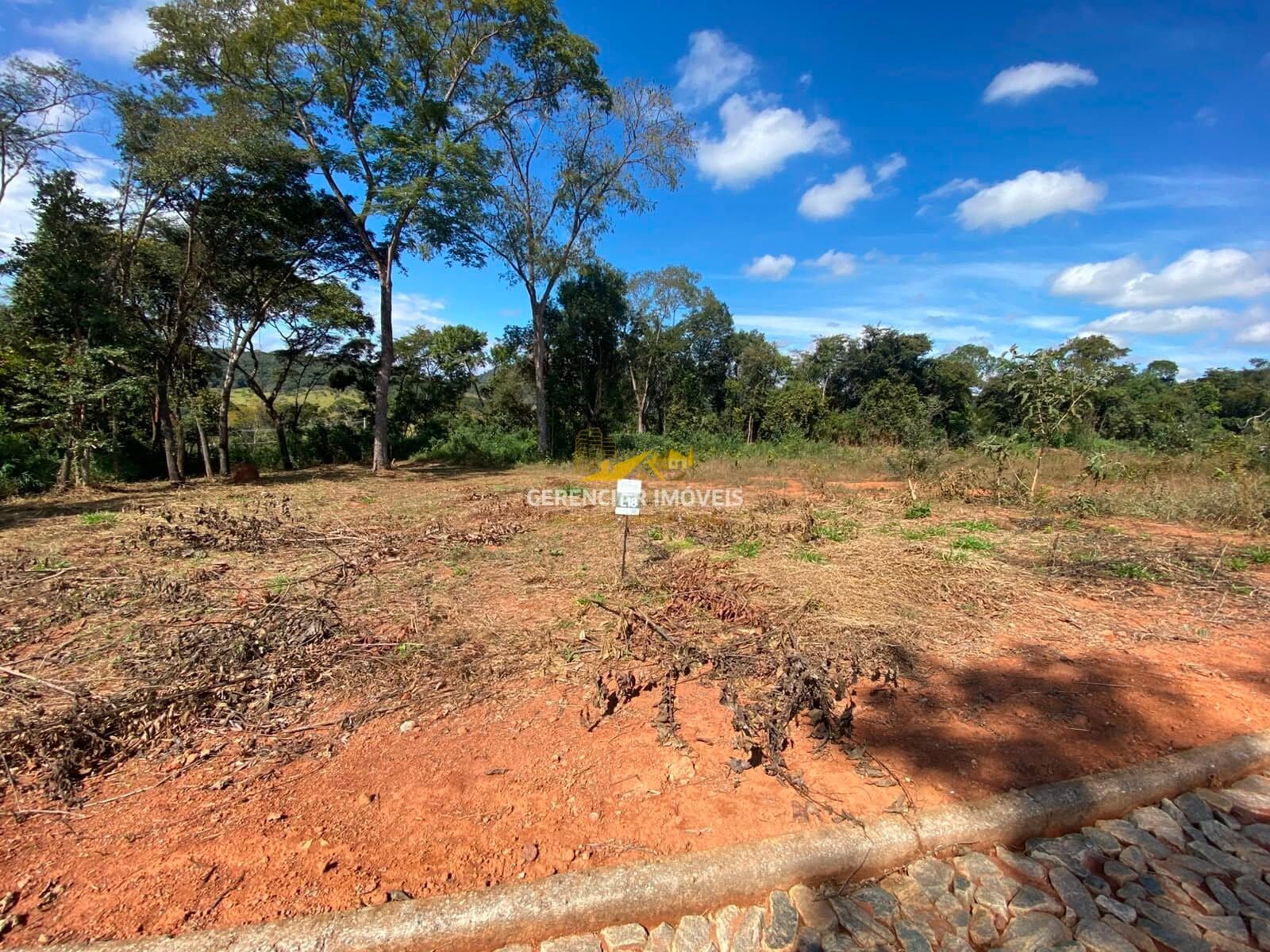 Lote em Condomínio em Itatiaiuçu Parque do Lago!