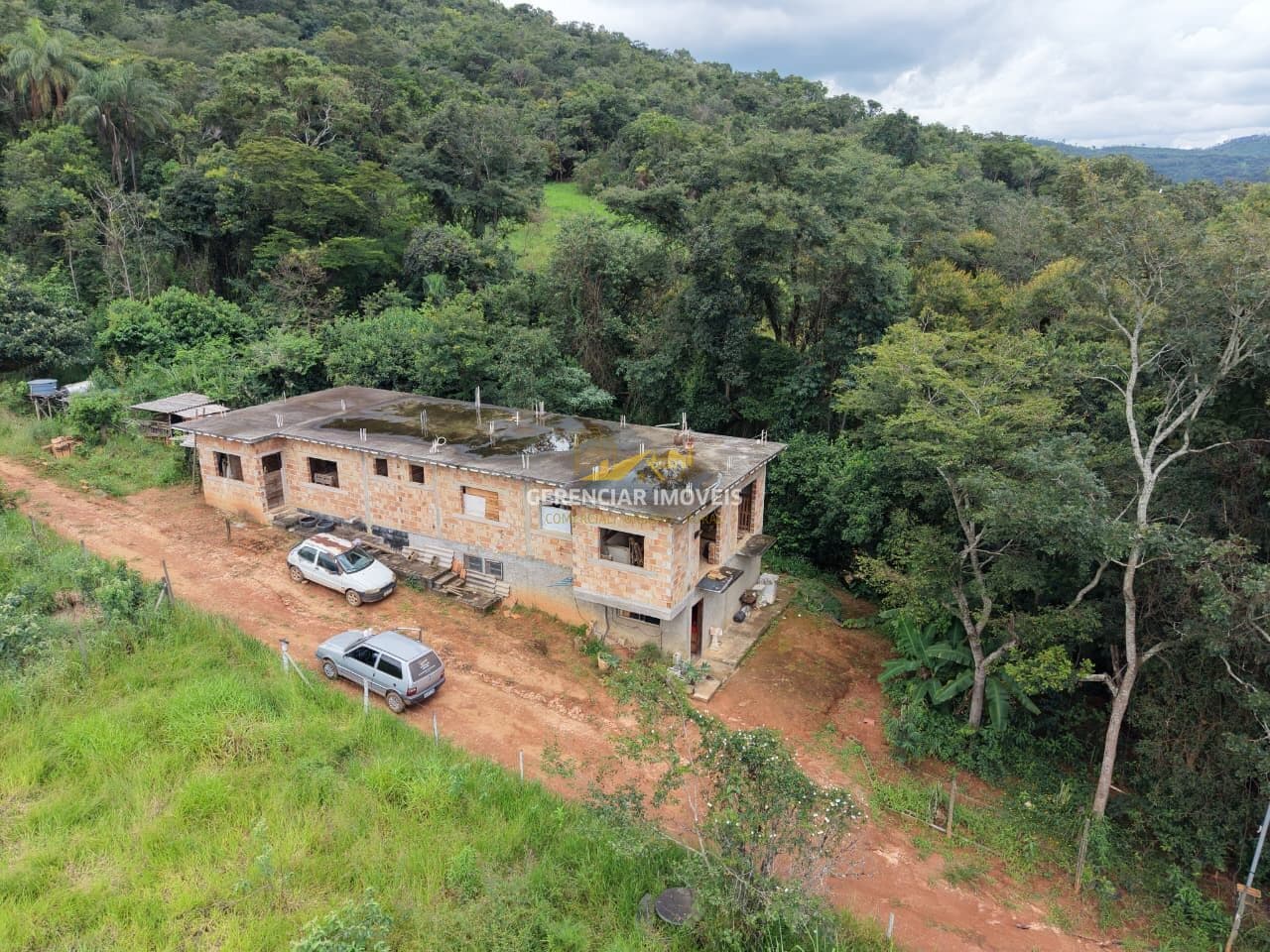 Chácara à venda na região dos Freitas entre Itaúna e Serra Azul – MG