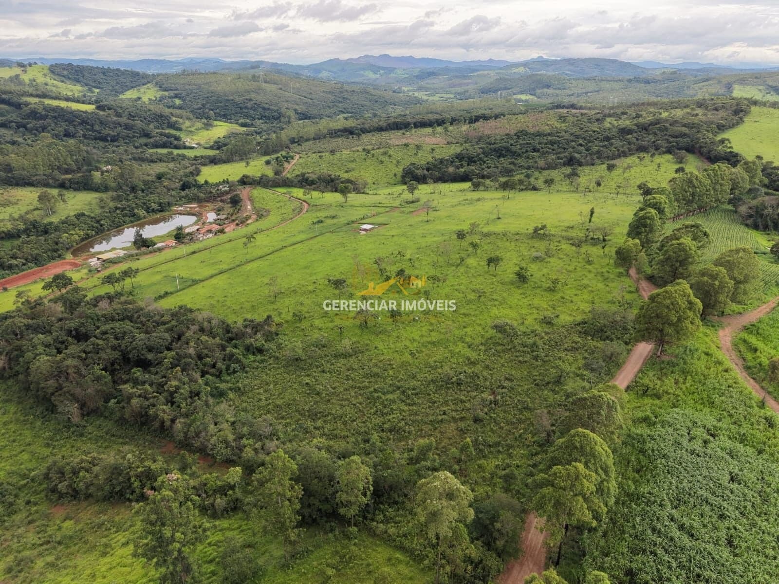 CHACARA 1.000m² PROXIMO A CACHOEIRA EM ITATIAIUÇU MG