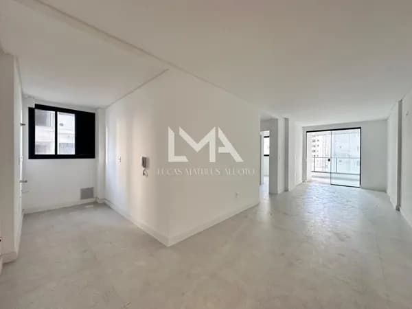 OPORTUNIDADE! APARTAMENTO NOVO NA PRIMEIRA QUADRA DO MORRETES
