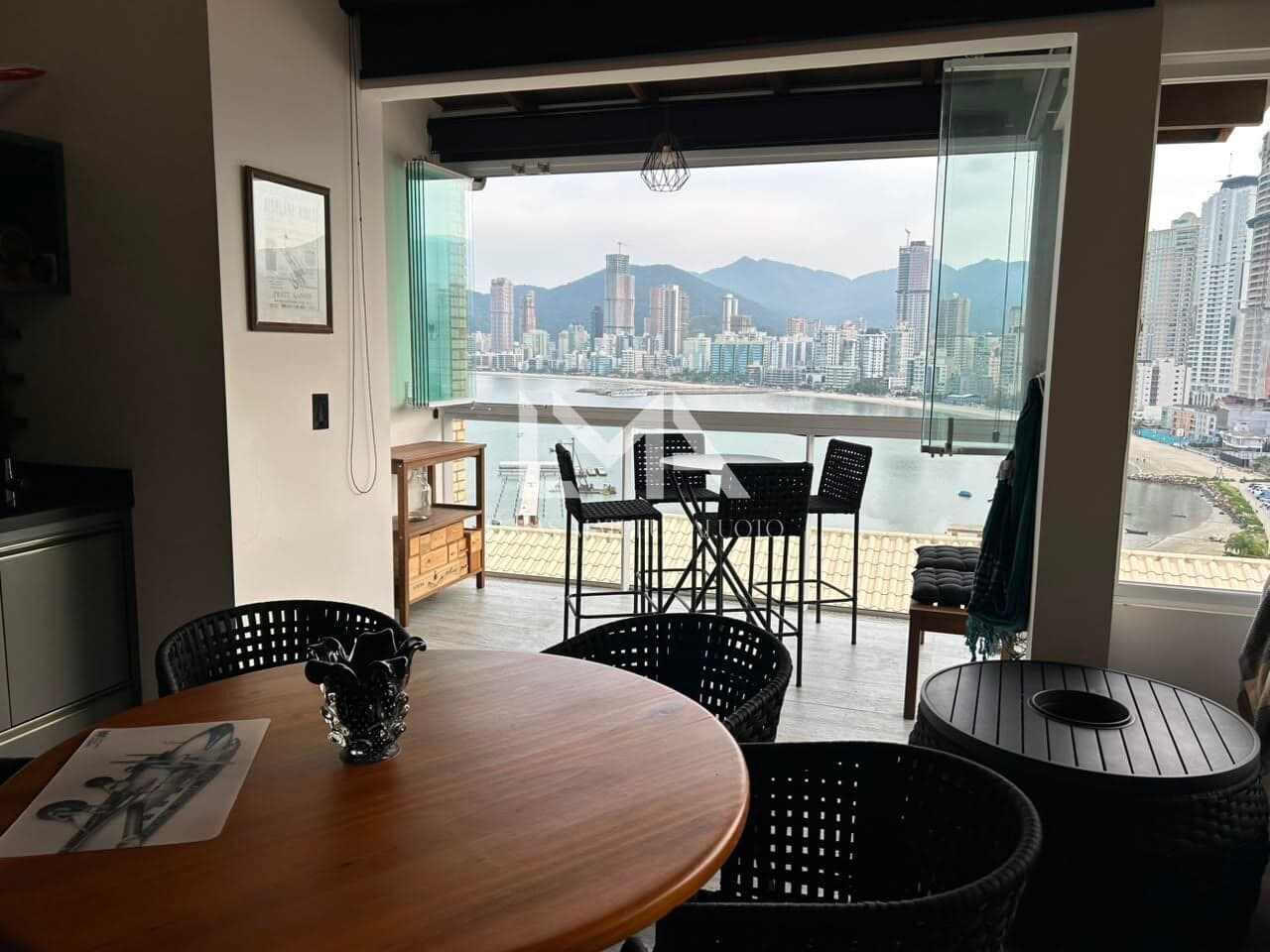 CASA TRIPLEX COM VISTA MAR EM ITAPEMA