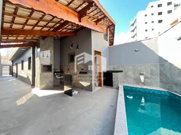 Casa à 60 metros da praia